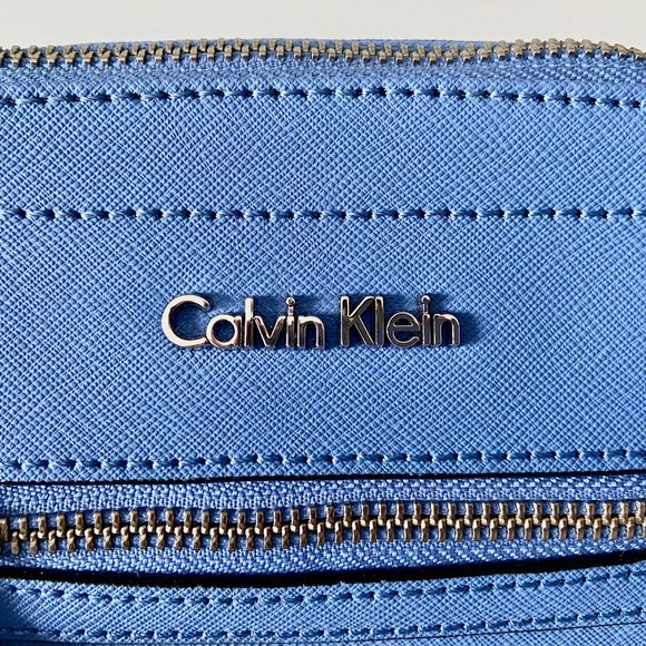 NWOT CALVIN KLEIN Periwinkle Blue Clutch Bag - Picture 2 of 7